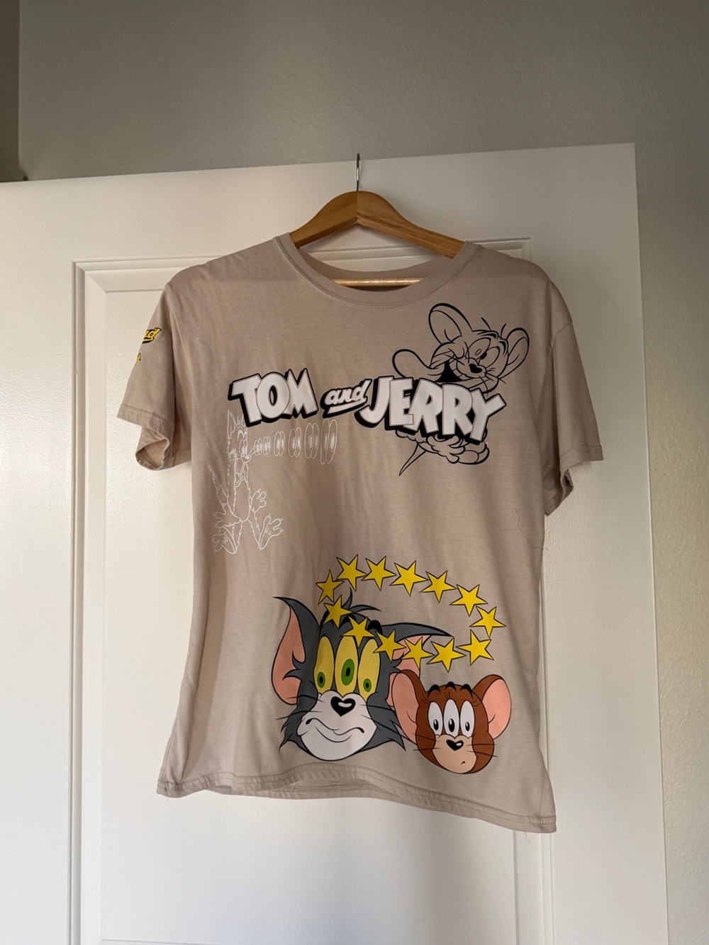 Tom and Jerry Graphic Tee in Beige